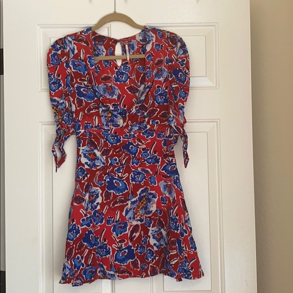 Free People Dresses & Skirts - FREE PEOPLE  Flower print dress